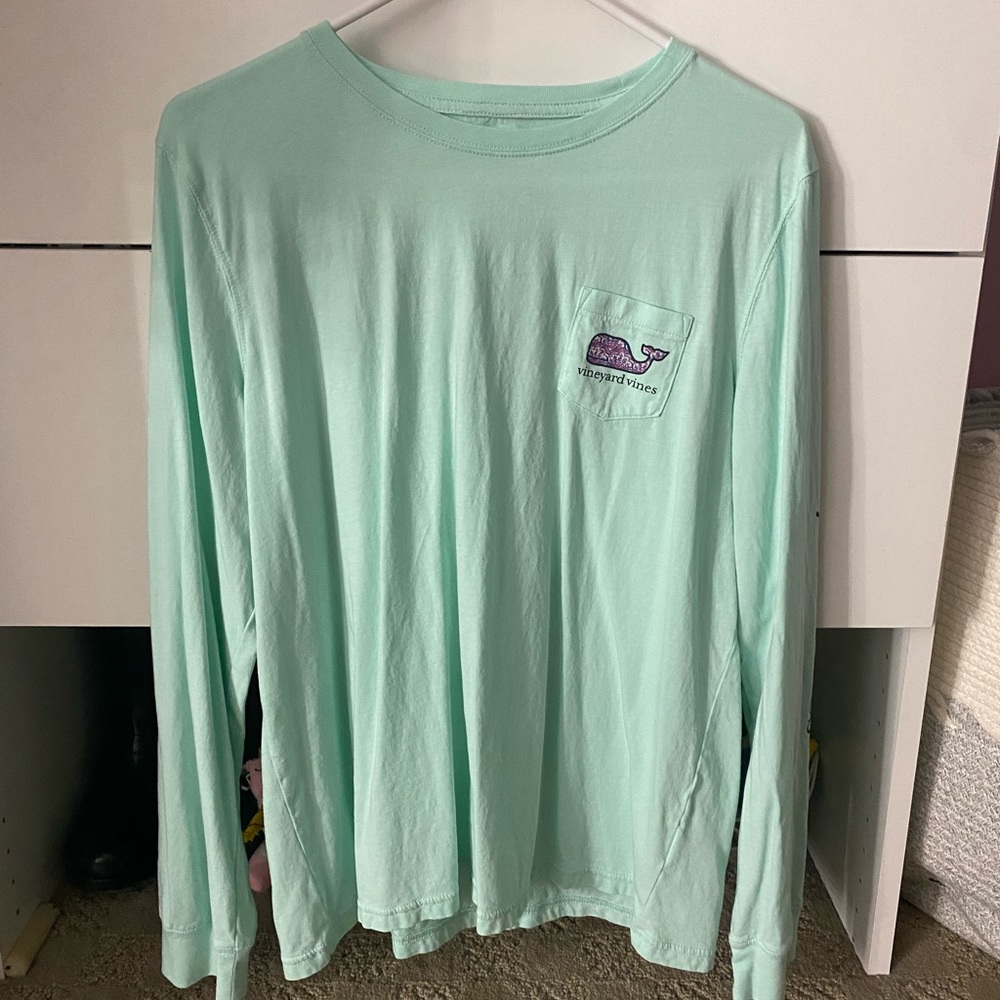 vineyard vines longsleeve
